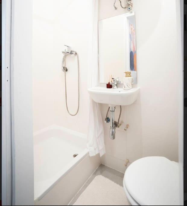 וינה Cozy Flat - 10Min To City Center ! מראה חיצוני תמונה